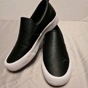 Puma Bari Comfort Perforated Slip Ons W Sz 5.5 Black Sneakers Casual  395430